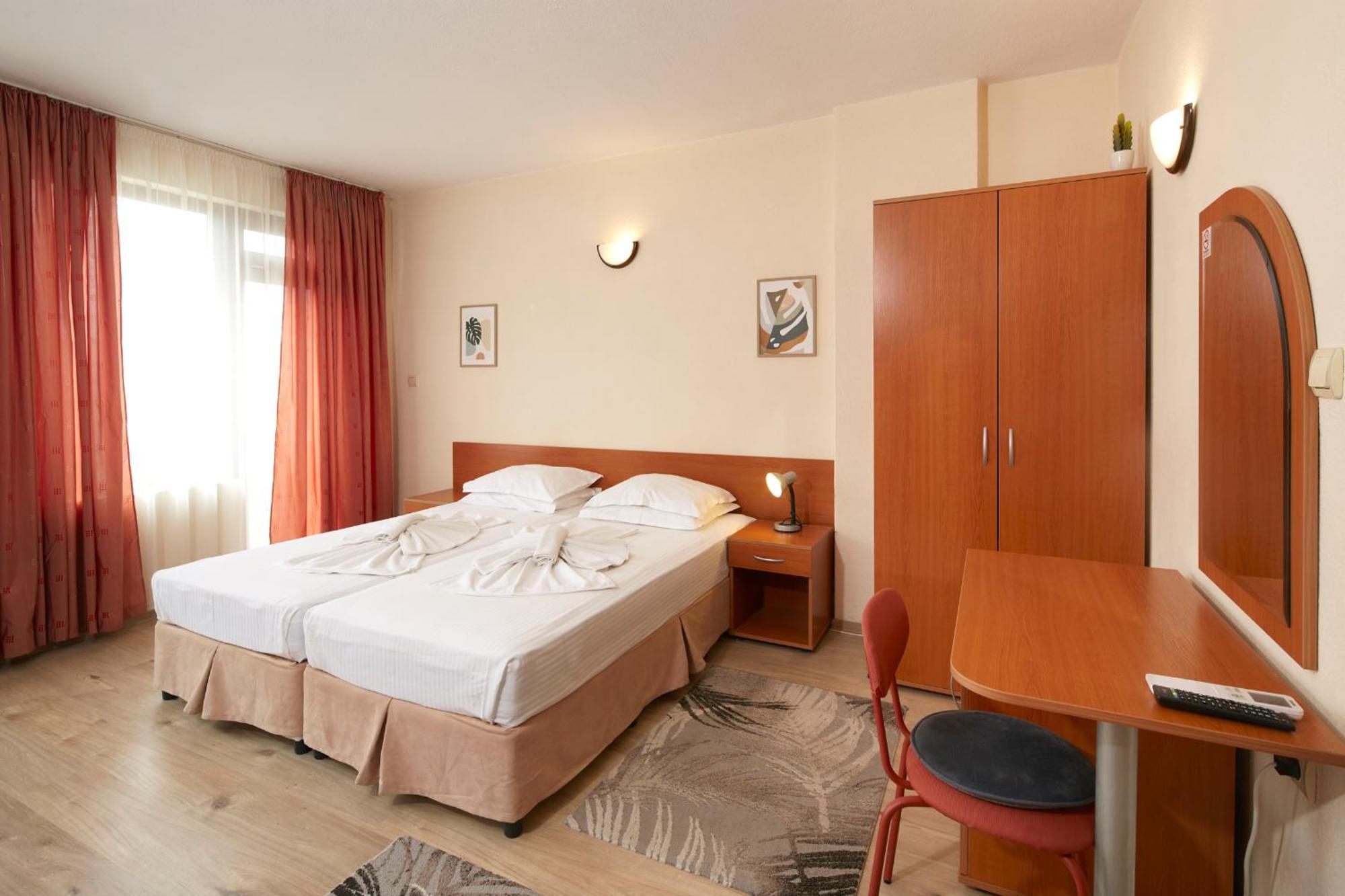 Nirvana Guest House Nesebar Buitenkant foto