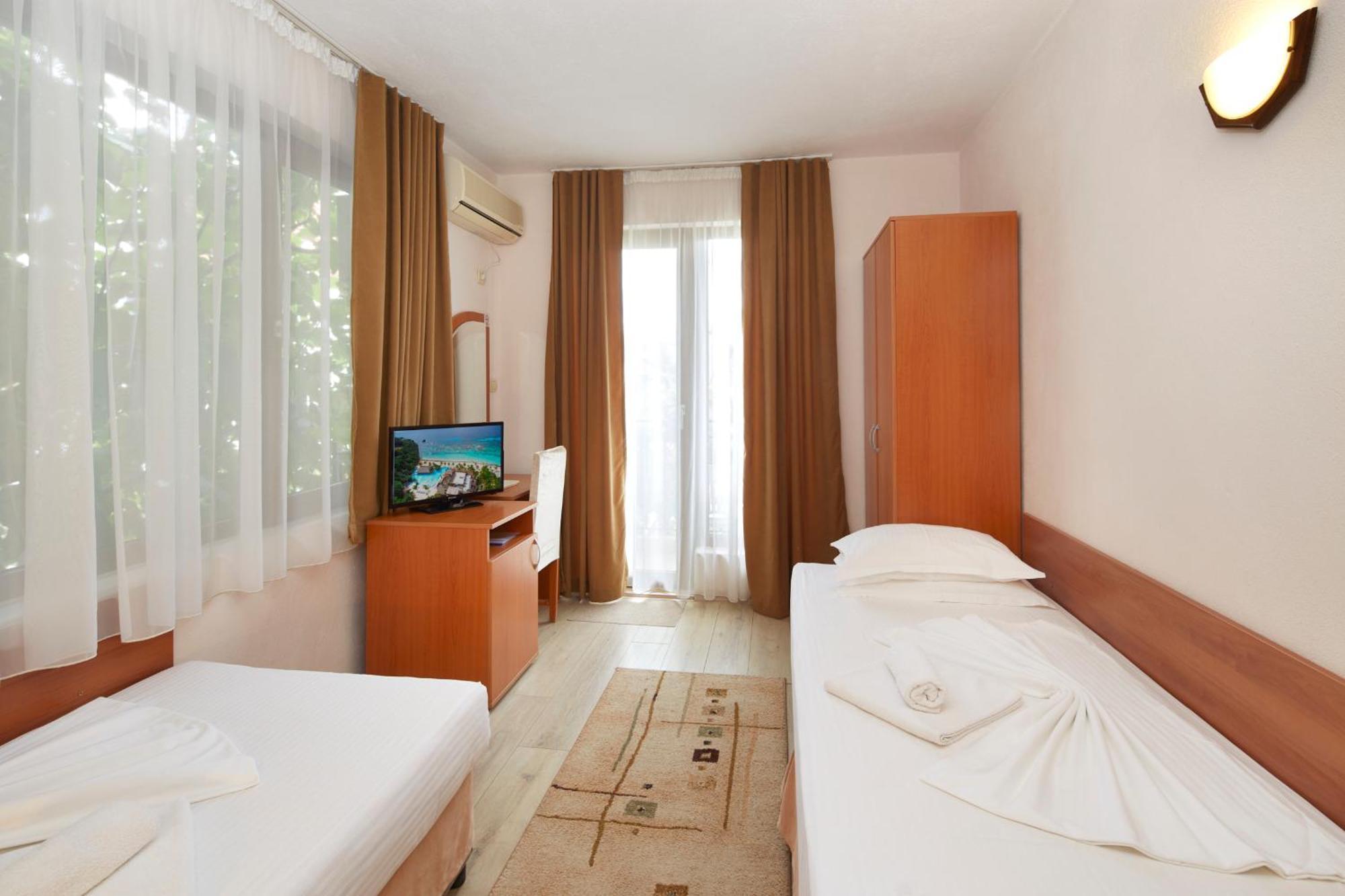 Nirvana Guest House Nesebar Buitenkant foto