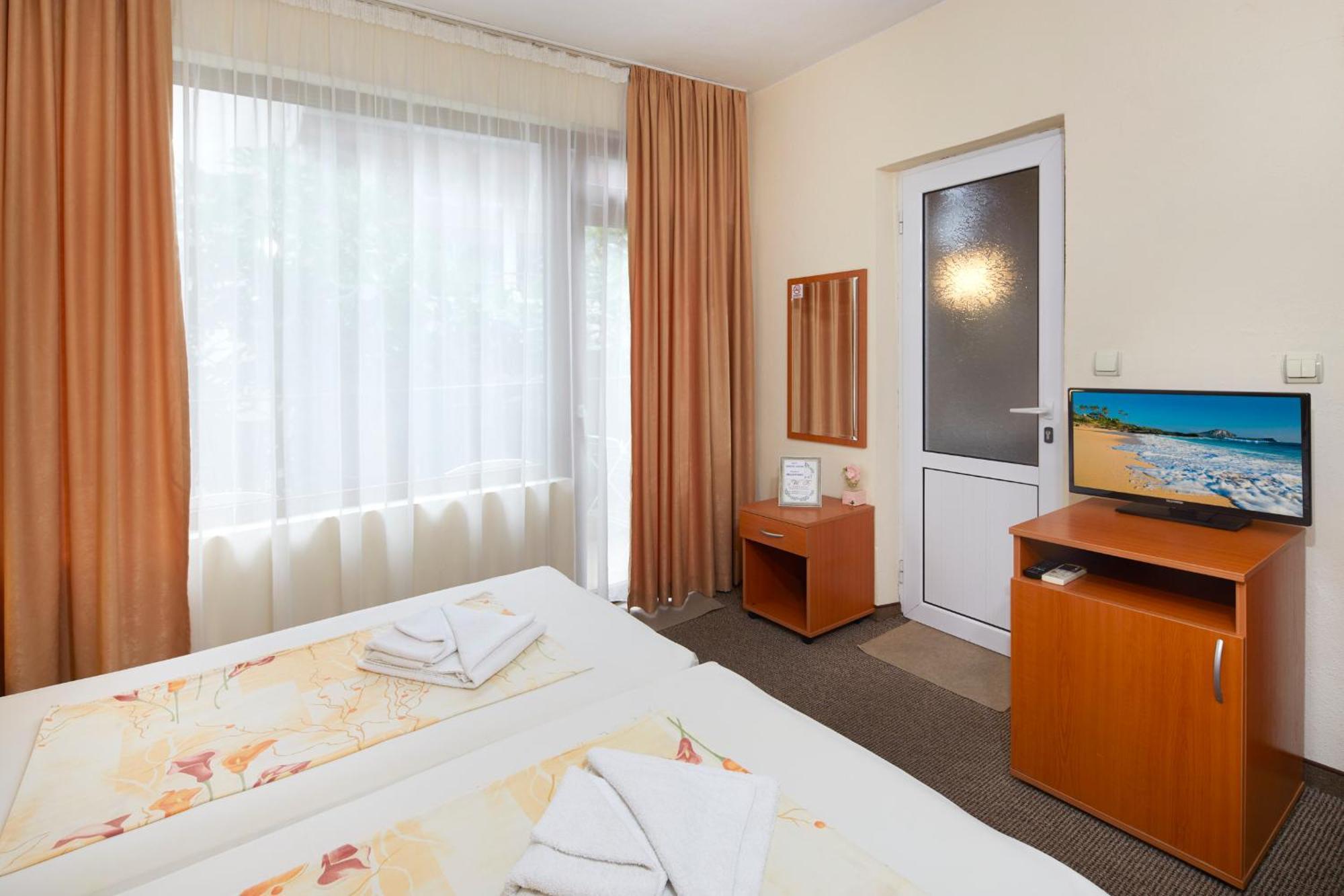 Nirvana Guest House Nesebar Buitenkant foto
