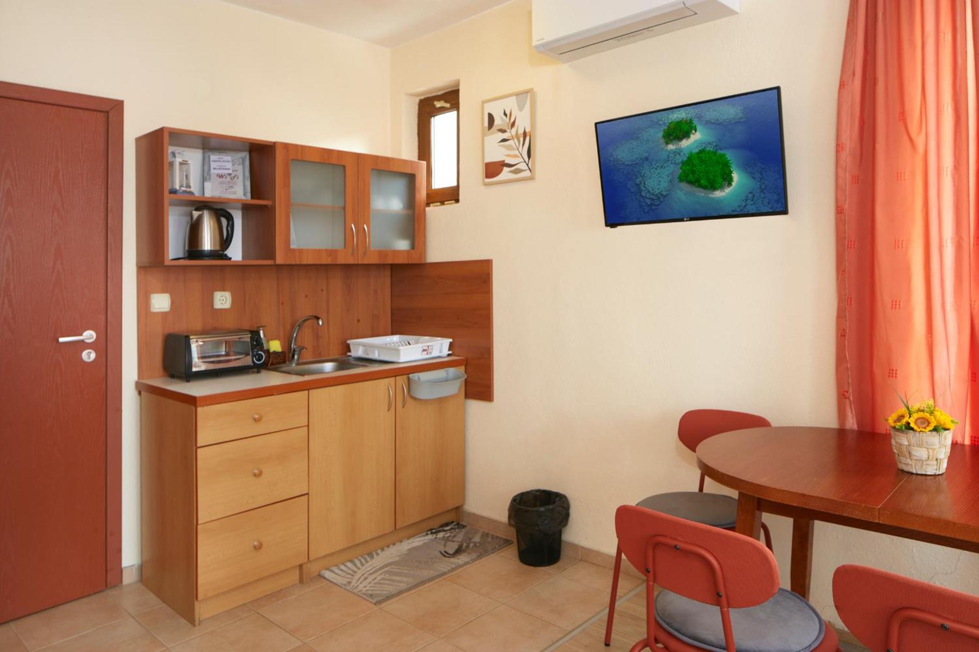 Nirvana Guest House Nesebar Buitenkant foto