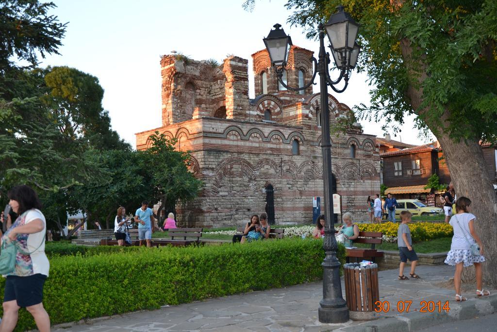 Nirvana Guest House Nesebar Buitenkant foto
