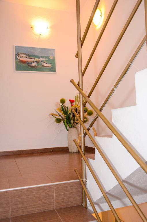 Nirvana Guest House Nesebar Buitenkant foto