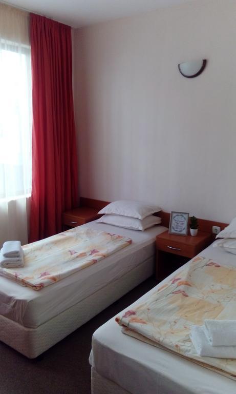 Nirvana Guest House Nesebar Buitenkant foto